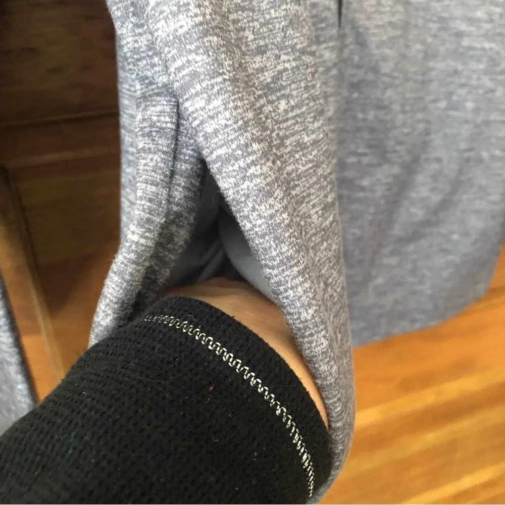 AND1/ Mens / Sleet Heather Gray/  black track jacket / Size M